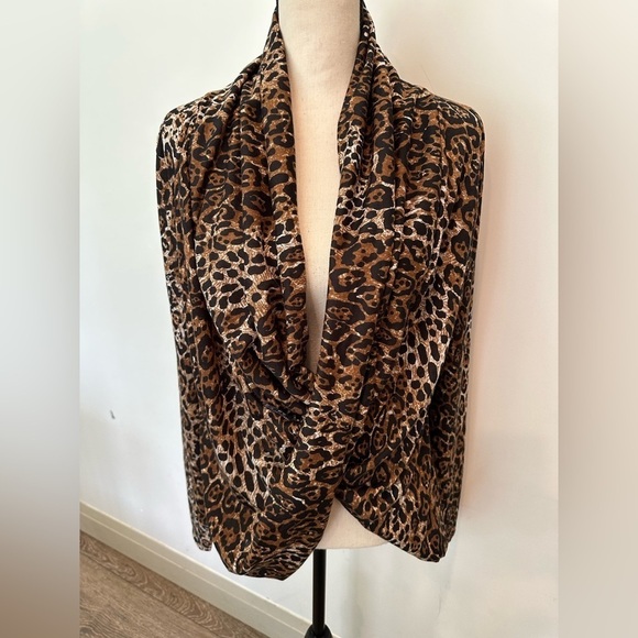 Majora animal print shirt draped  long sleeve SZ L - Picture 2 of 5